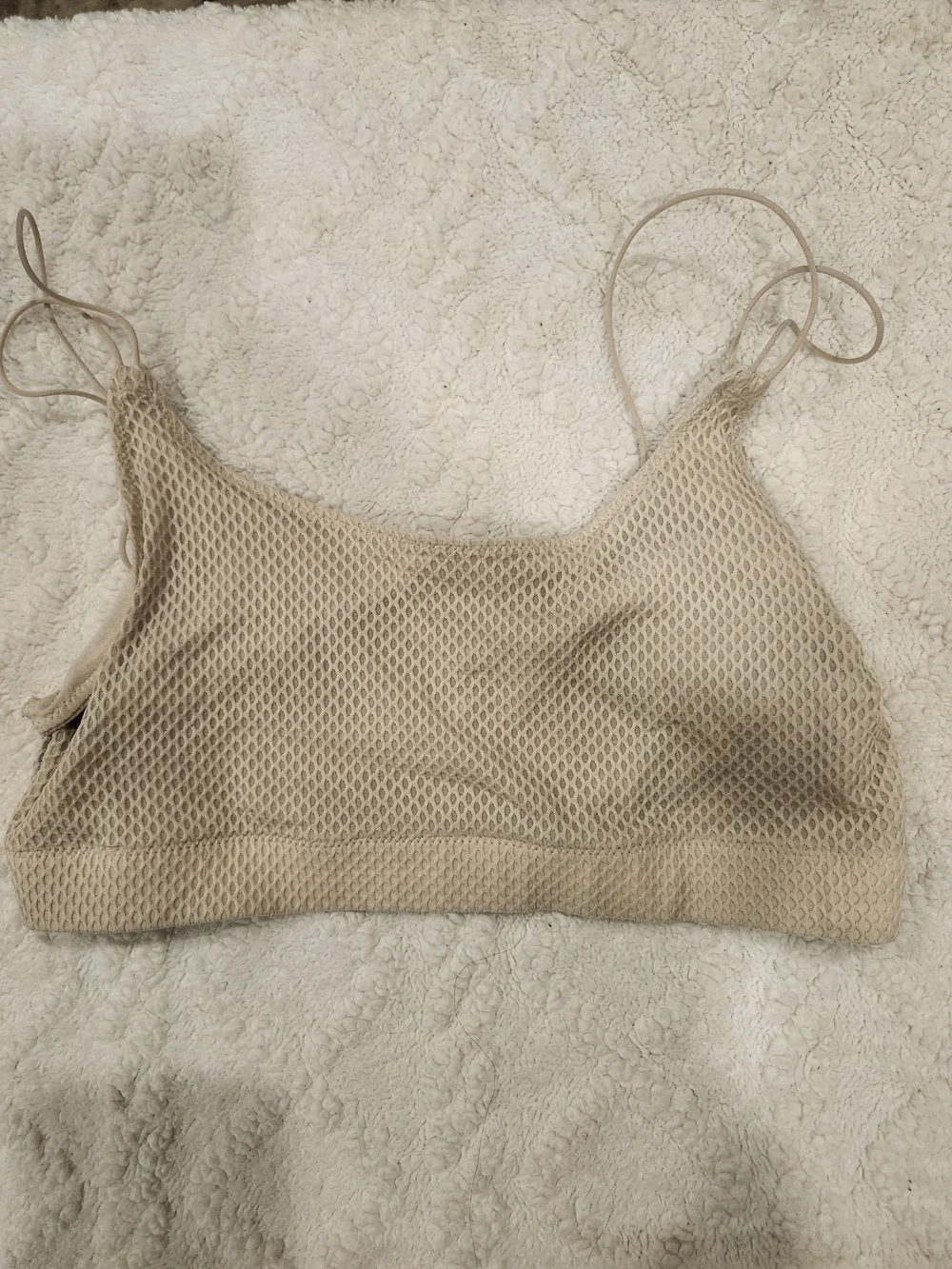 Set of Two La Senza Textured Wireless Bralettes in Beige and Black - Picture 3 of 5